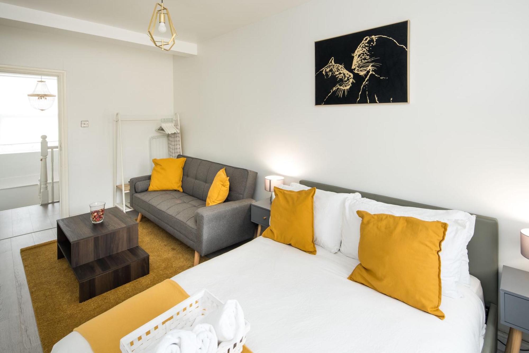 Spacious Studio For Up To 4! Sofa Bed London Exterior photo